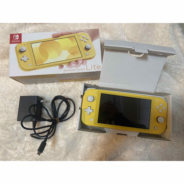 Nintendo Switch Lite イエロー