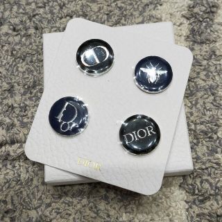 ディオール(Dior)のディオール　ピンバッジ　4個セット(その他)