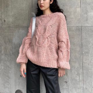 マウジー(moussy)のMOUSSY LOW GAUGE CABLE KNIT 限定　ピンク(ニット/セーター)