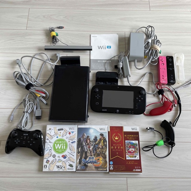 Wii U - Wii U ブラック 32GBモデル 本体一式セットの通販 by ウバアク