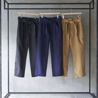 マーカウェア(MARKAWEAR)のmarkaware マーカウェア  BELTED GHULKA PANTS(スラックス)