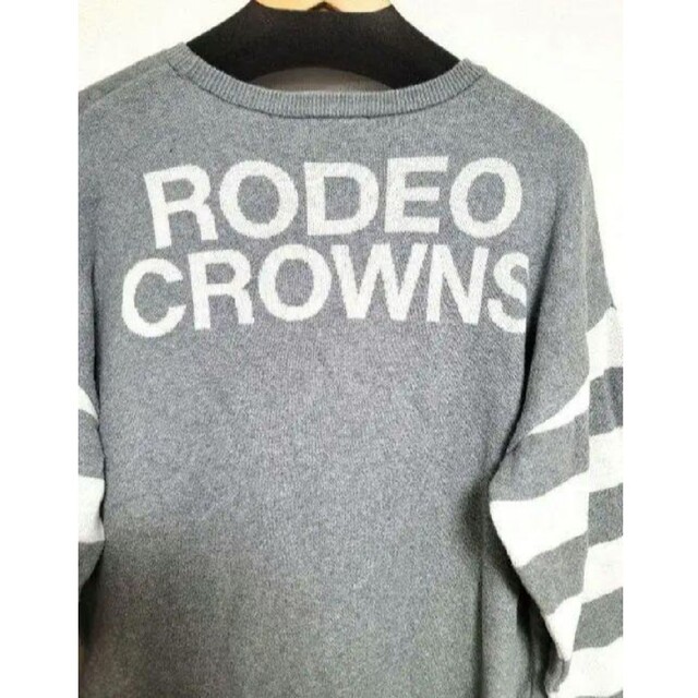 RODEO CROWNS(ロデオクラウンズ)の【翌日発送・送料無料】RODEOCROWNSロデオクラウンズ　ミッキーニット レディースのトップス(ニット/セーター)の商品写真