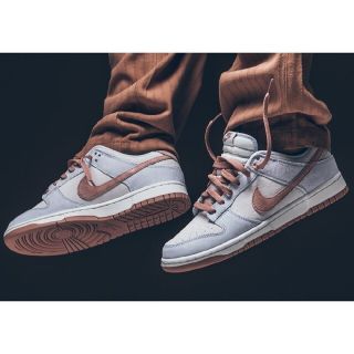 ナイキ(NIKE)のNIKE DUNK LOW Fossil Rose  US9.5(スニーカー)