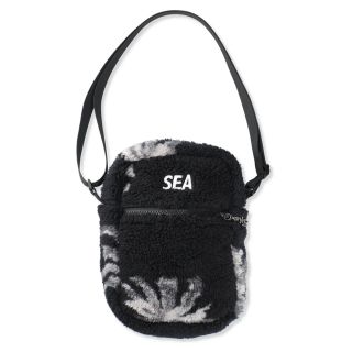 ウィンダンシー(WIND AND SEA)のウィンダンシー　FLEECE SACOCHE SHOLDER BAG(ショルダーバッグ)