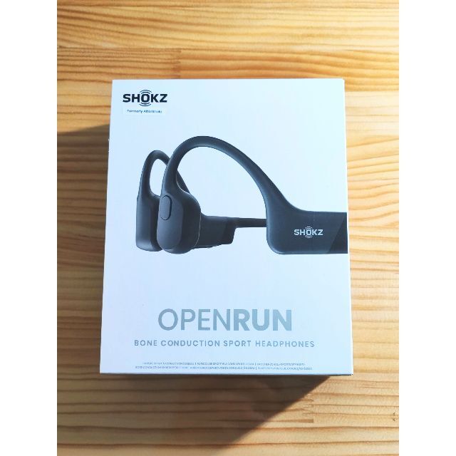 【美品】Shokz OPENRUN ワイヤレス骨伝導イヤホン Black スマホ/家電/カメラのオーディオ機器(ヘッドフォン/イヤフォン)の商品写真