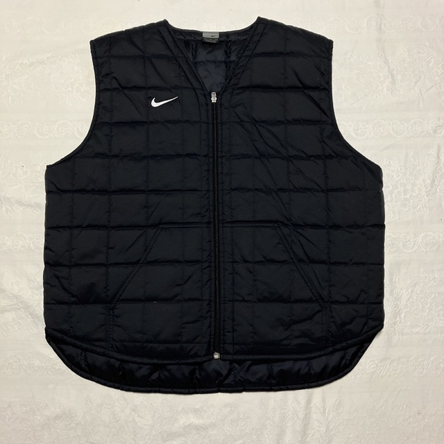 NIKE(ナイキ)のナイキ　ベスト　中綿　 メンズのジャケット/アウター(ダウンベスト)の商品写真