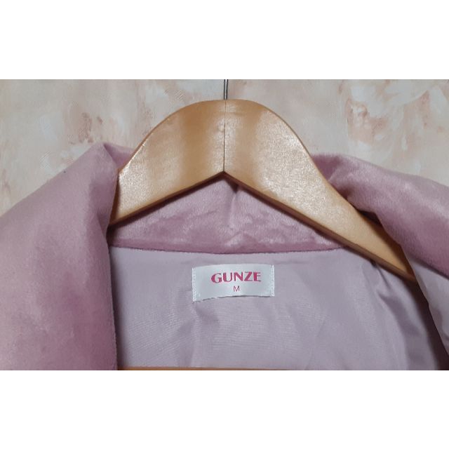 GUNZE(グンゼ)の羽織物 羽毛ジャケット レディースのルームウェア/パジャマ(ルームウェア)の商品写真