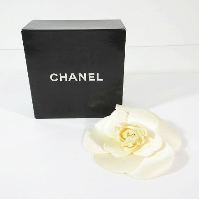 シャネル CHANEL コサージュ カメリア 花 フラワー サテン ピンブローチ 7