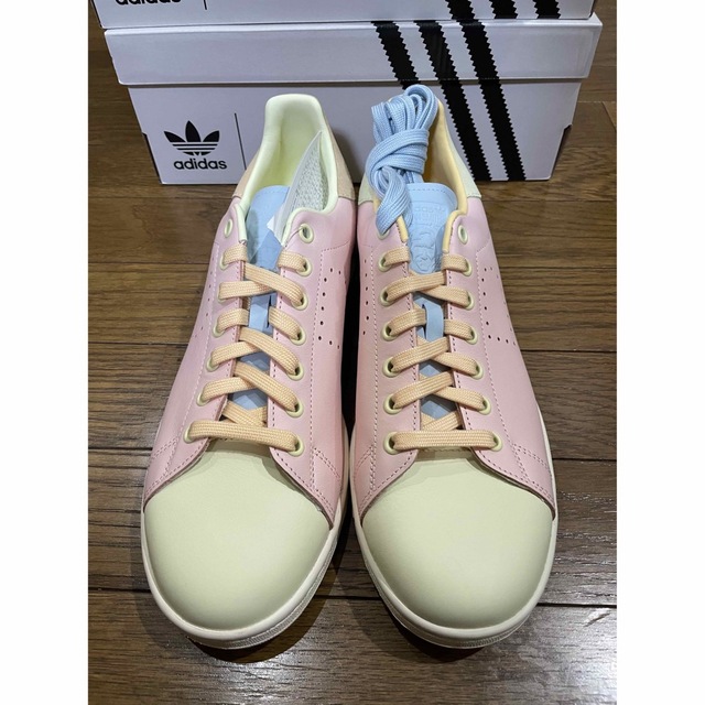 PALACE(パレス)のpalace skateboards adidas stan smith メンズの靴/シューズ(スニーカー)の商品写真