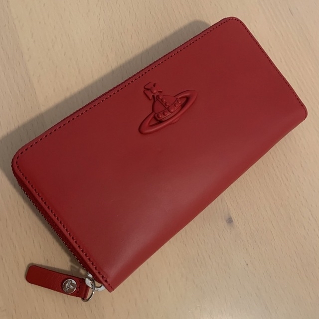 ❤︎︎新品 未使用品❤︎ Vivienne Westwood 3Dオーブ 長財布