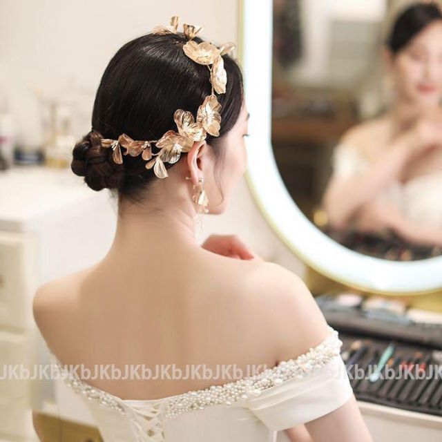 ヘッドドレス イヤリング ゴールド 花 結婚式 ウェディング A10-1 レディースのヘアアクセサリー(カチューシャ)の商品写真