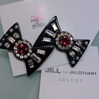 ジルバイジルスチュアート(JILL by JILLSTUART)の予約済み♪ありがとうございます！(ピアス)