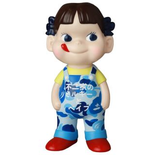 メディコムトイ(MEDICOM TOY)の【新品正規】不二家ソフビ BAPE×ペコちゃん BLUE ブルー(キャラクターグッズ)