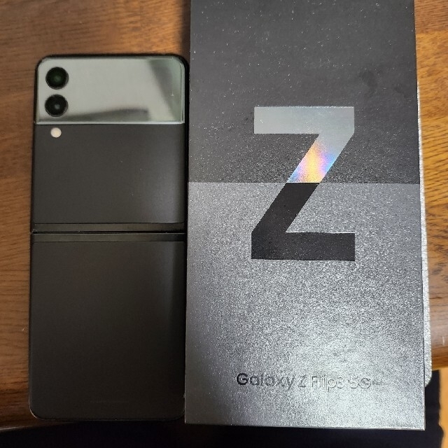 Galaxy Z Flip3 5G SM-F711B 256GB おまけ付き