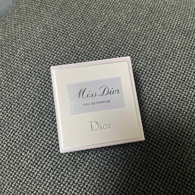 Dior(ディオール)のミス ディオール オードゥ パルファン 30ml コスメ/美容の香水(香水(女性用))の商品写真