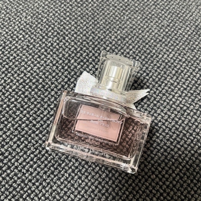 Dior(ディオール)のミス ディオール オードゥ パルファン 30ml コスメ/美容の香水(香水(女性用))の商品写真