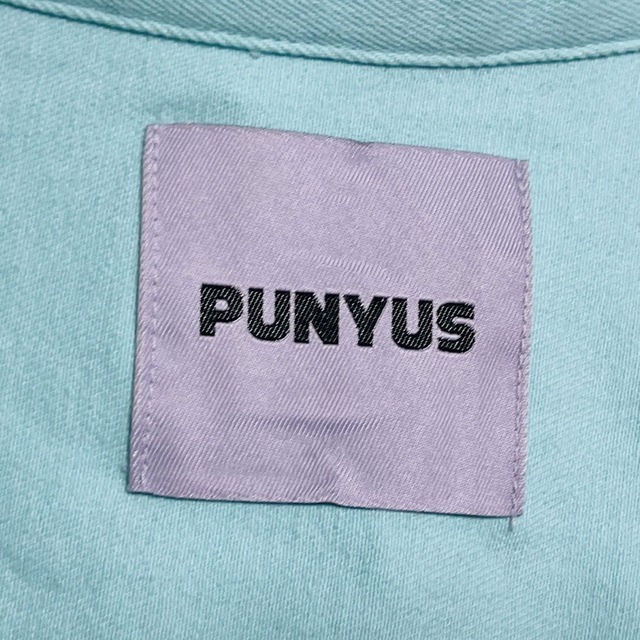 PUNYUS(プニュズ)の美品　状態考慮　プニュズ　　ジャケット　水色　バックワッペン レディースのジャケット/アウター(Gジャン/デニムジャケット)の商品写真