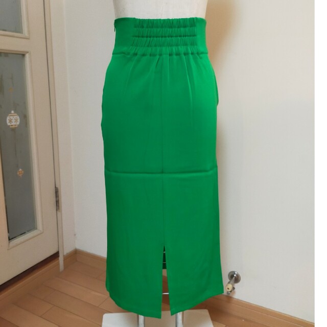 GRL(グレイル)の新品タグ付き グレイル ハイウエストバックスリットセミタイトスカート Mサイズ レディースのスカート(ひざ丈スカート)の商品写真