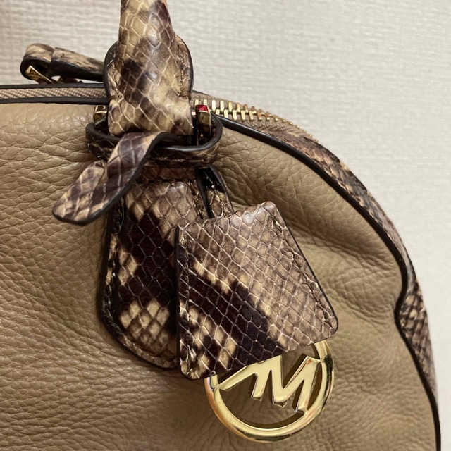 Michael Kors - マイケルコース♡２ウェイバッグ♡レア豹柄‼️の通販 ...