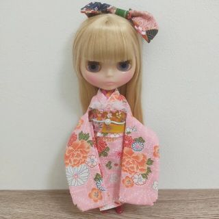 ブライス　リカちゃんサイズ　着物　振袖(人形)