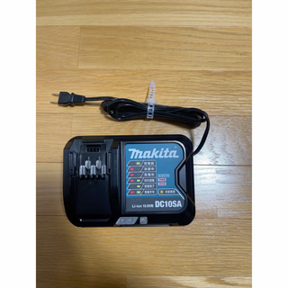 マキタ(Makita)の※新品未使用※ マキタ 充電器　DC10SA 10.8V(バッテリー/充電器)