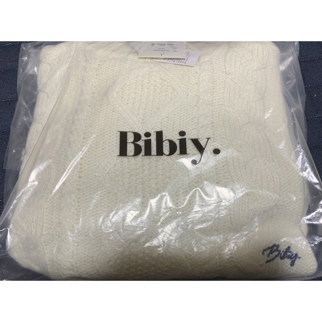 bibiy  ニット　新作　完売品 レディースのトップス(ニット/セーター)の商品写真