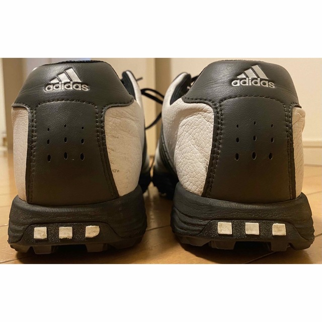 adidas(アディダス)のadidas ゴルフシューズ　白　グレー　黒　27.5cm スポーツ/アウトドアのゴルフ(シューズ)の商品写真