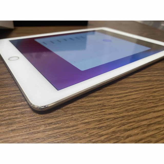 iPad Air2 16GB simフリー 3