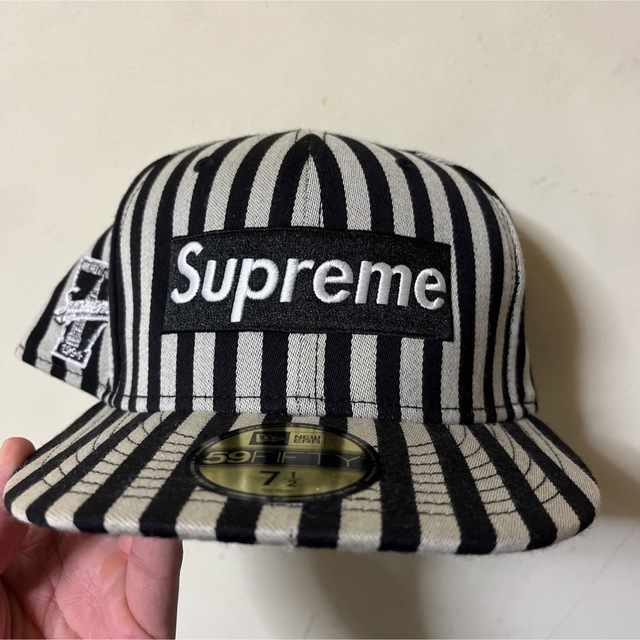 supreme newera コラボ　キャップ