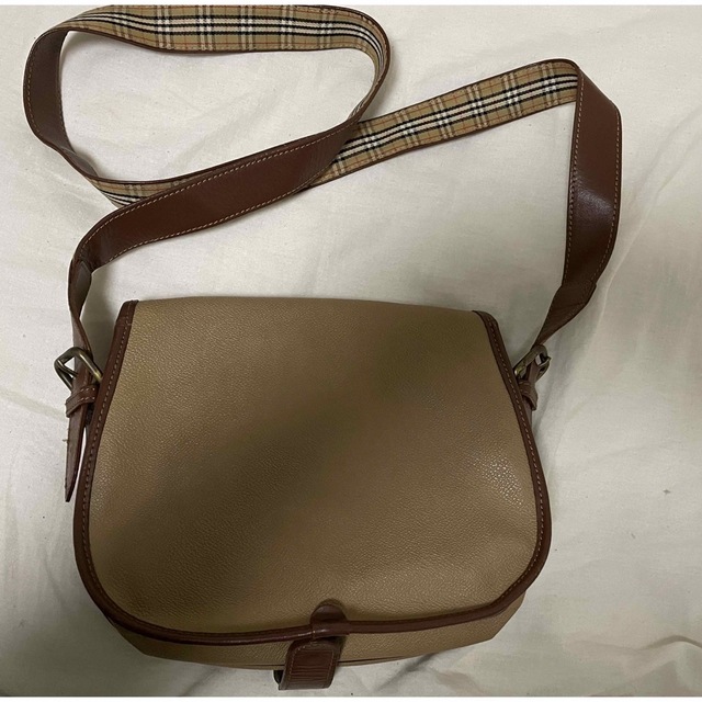 BURBERRY(バーバリー)のBURBERRY ショルダーバッグ レディースのバッグ(ショルダーバッグ)の商品写真