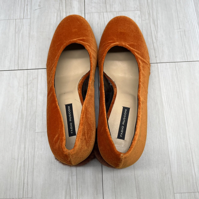 FABIO RUSCONI(ファビオルスコーニ)の美品 FABIORUSCONI ファビオルスコーニ パンプス スエード オレンジ レディースの靴/シューズ(ハイヒール/パンプス)の商品写真