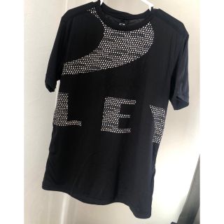 オークリー(Oakley)のオークリー　Tシャツ　ブラック(Tシャツ/カットソー(半袖/袖なし))