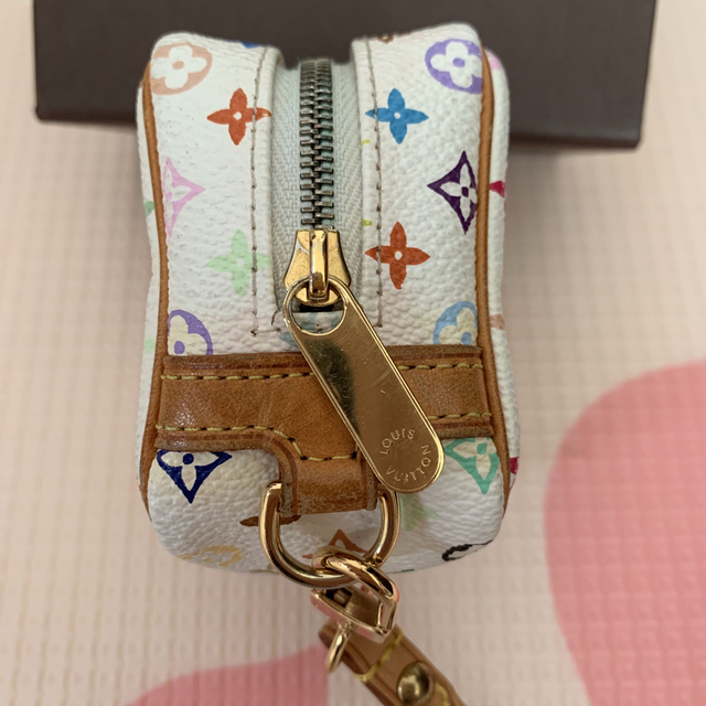 LOUIS VUITTON - LOUIS VUITTON マルチカラー ポーチの通販 by いちご