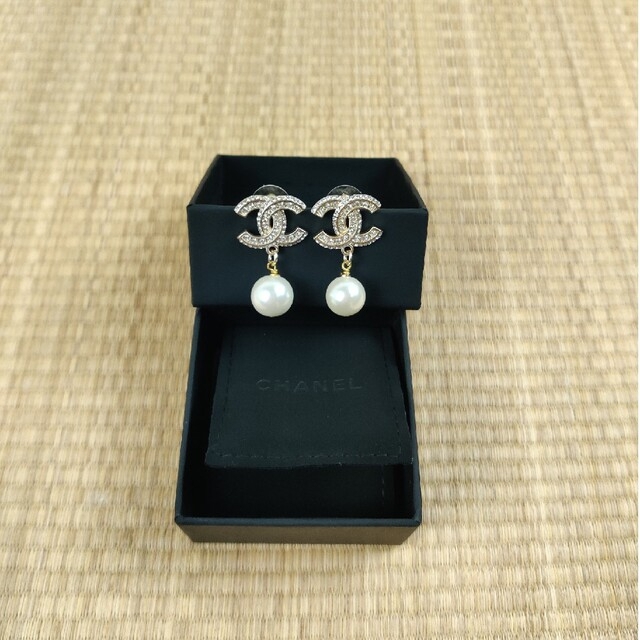 CHANEL CCマーク パール ピアス ゴールド でおすすめアイテム