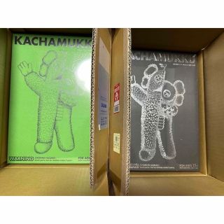 メディコムトイ(MEDICOM TOY)のKACHAMUKKU KAWS Original&black colorway(フィギュア)