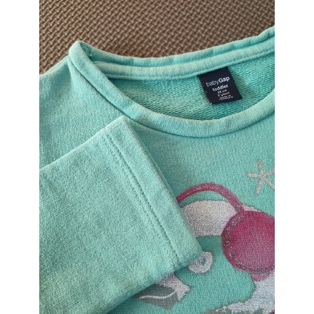 babyGAP(ベビーギャップ)のbaby Gap トレーナー  動物柄  ペンギン サイズ95 キッズ/ベビー/マタニティのキッズ服女の子用(90cm~)(Tシャツ/カットソー)の商品写真