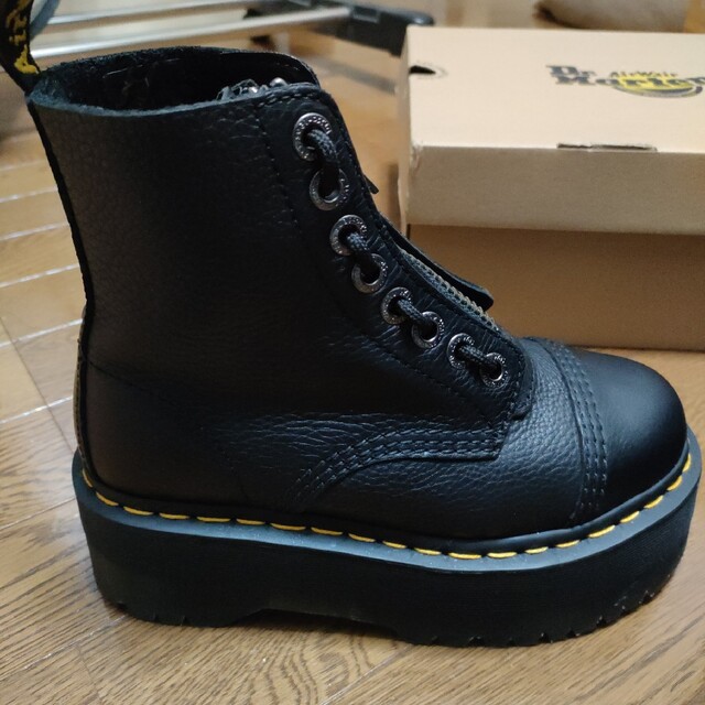 Dr.Martens(ドクターマーチン)の【cook様専用】ドクターマーチン シンクレア マックス ジャングルブーツ レディースの靴/シューズ(ブーツ)の商品写真