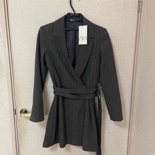 ザラ(ZARA)のZARA ボックスプリーツブレザースタイルワンピース　ダークグレー(ミニワンピース)