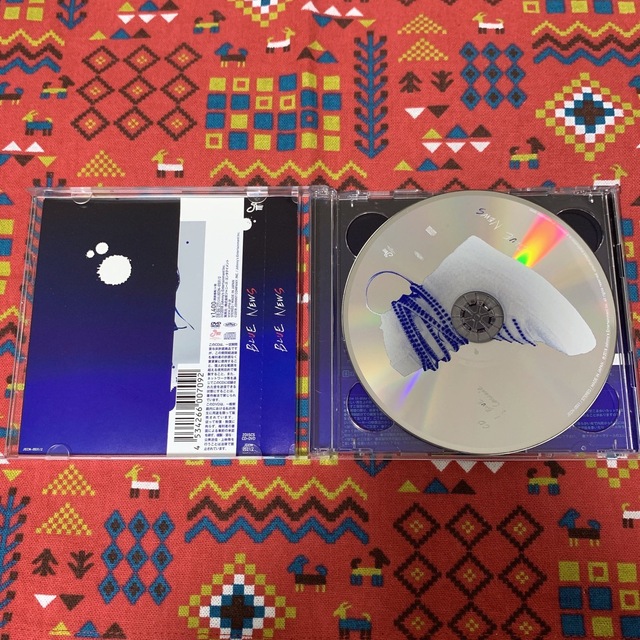 NEWS(ニュース)のNEWS「BLUE」 エンタメ/ホビーのCD(ポップス/ロック(邦楽))の商品写真