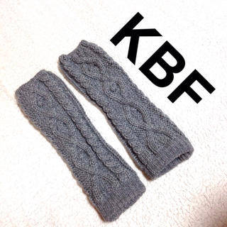 ケービーエフ(KBF)のKBFアームウォーマー(手袋)