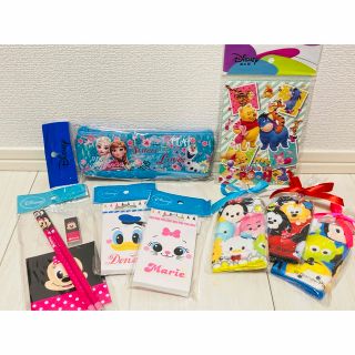 ディズニー(Disney)の【新品未使用】ディズニーグッズまとめ売り　文具、メモ帳、ペンケース、ミニタオル(キャラクターグッズ)