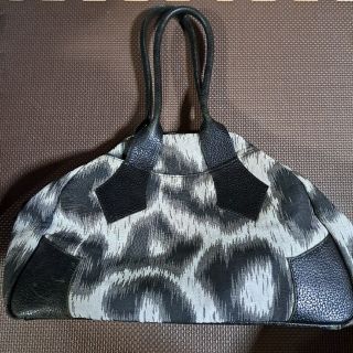 ヴィヴィアンウエストウッド(Vivienne Westwood)のヴィヴィアンウエストウッド レオパード ヤスミン トートバッグ Vivienne(トートバッグ)