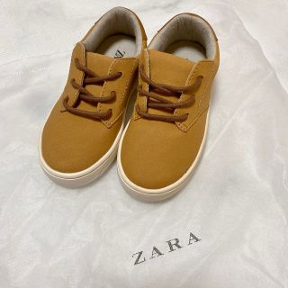 ザラキッズ(ZARA KIDS)の【新品未使用】ZARA キッズ　靴　スニーカー　シューズ子ども　13 茶色　紐履(スニーカー)