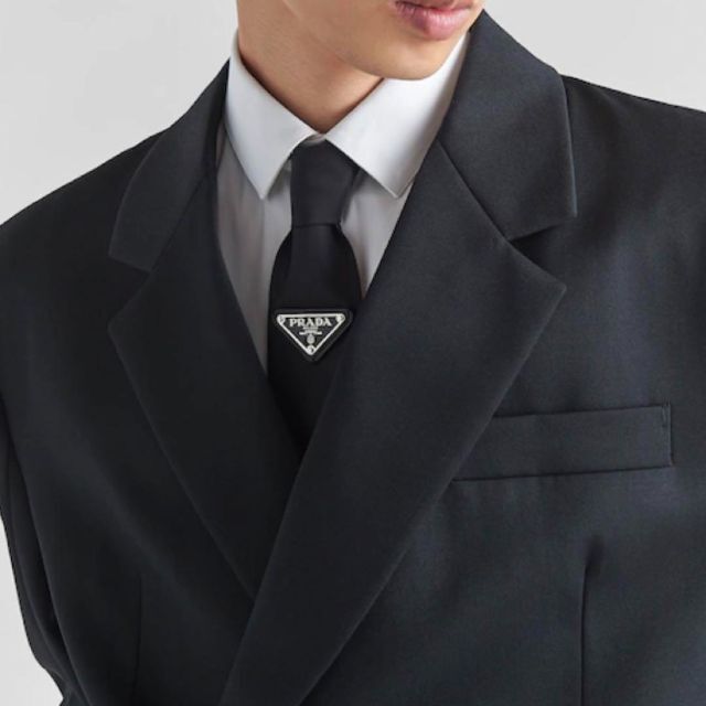 多様な PRADA ネクタイ リナイロン ギャバジン re nylon mandhucollege