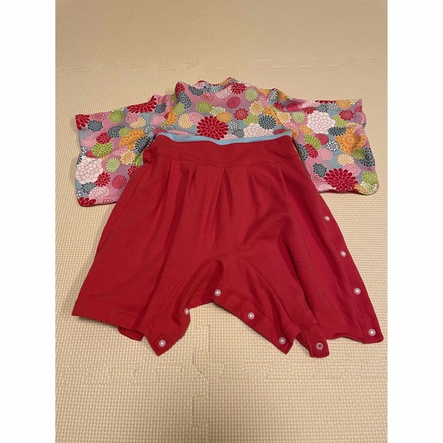 袴ロンパース　70センチ　女の子　赤 キッズ/ベビー/マタニティのベビー服(~85cm)(和服/着物)の商品写真