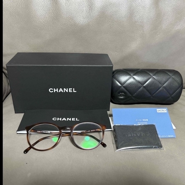 CHANEL(シャネル)の美品 CHANEL メガネ 人気の鼈甲柄 お洒落 国内正規品 レディースのファッション小物(サングラス/メガネ)の商品写真