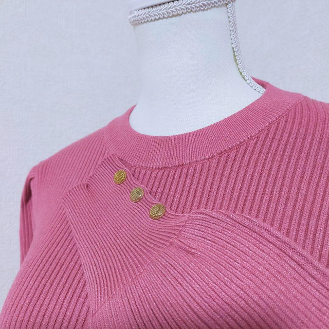 ピンク♡ラウンドネック パフスリーブ フロントボタン ニットボレロ 冬服 長袖 レディースのトップス(ニット/セーター)の商品写真