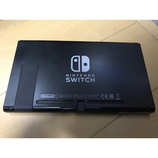 美品！2017年製 Nintendo Switch 本体 ニンテンドースイッチ