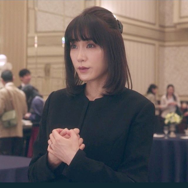 ドラマ着用☆女優 山口紗弥加さん☆高級ブラックフォーマル喪服☆9号-