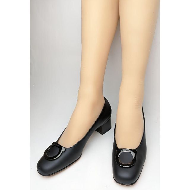 ピカピカ新品仕上⭐フェラガモFerragamo ガンチー二パンプス 6.5C黒 ...